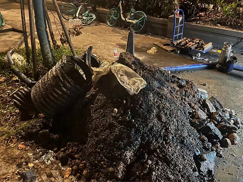 石家庄本地下水道疏通师傅，不通不收费【距您500米】